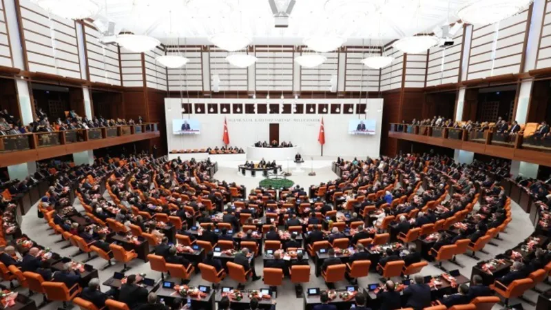 AKP infaz düzenlemesi ile ilgili TBMM’deki partilerle görüşmelere başladı