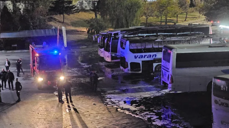 AŞTİ'de Korkunç Anlar! Otobüs Alevlere Teslim Oldu