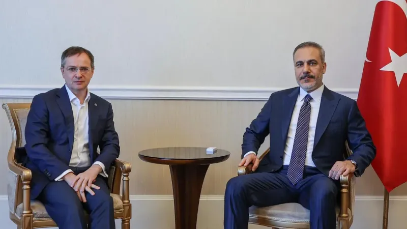 Bakan Fidan Rusya Devlet Başkanı Danışmanı Medinski ile görüştü