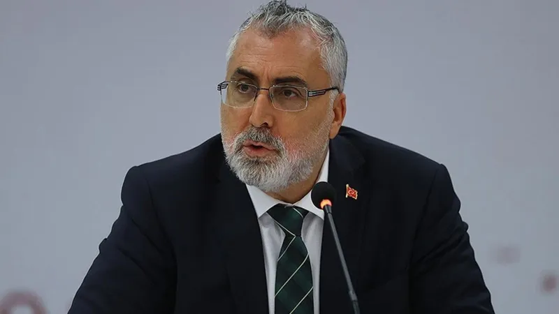 Bakan Işıkhan: 4 il ve 2 ilçede mücbir sebep hali uzatıldı