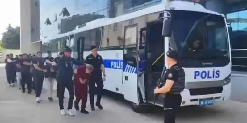 Bursa'da Dolandırıcılık Operasyonu! Şok Gözaltılar ve Tutuklamalar