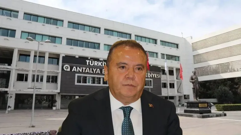 CHP'li Antalya Büyükşehir Belediyesi'ne rüşvet operasyonu! 8 şüpheli gözaltında: Gökhan Böcek'ten yasak aşkına lüks hediyeler