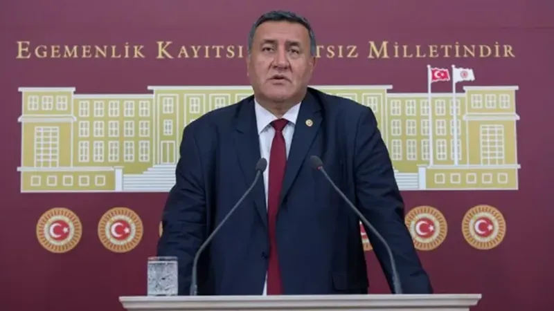 CHP'li Gürer: Vatandaşın sofrasından bu yılın başından beri 295 ekmek eksildi