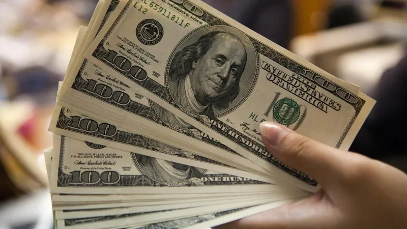 Dolar Rekor Kırdı! İşte Güncel Dolar/TL Fiyatı ve Tahminler