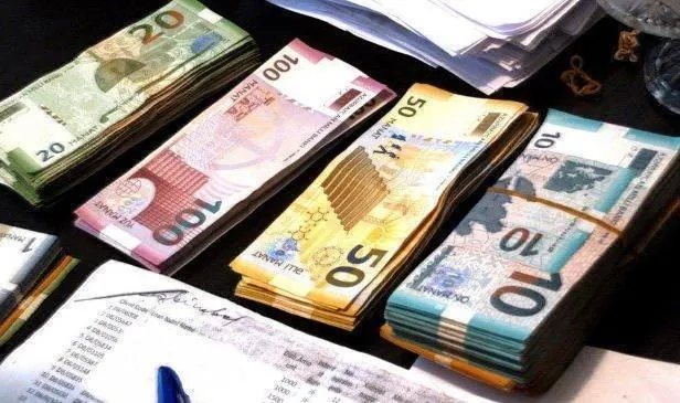 Dolar Rekor Kırdı! Euro Yerinde Duramıyor: İşte Yeni Fiyatlar!