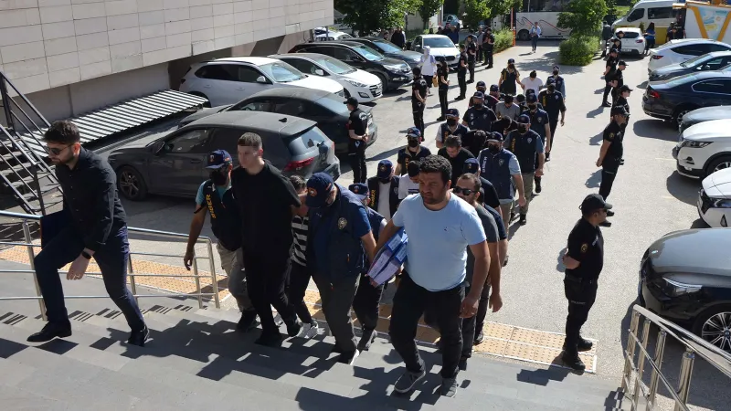 Eskişehir merkezli 3 ilde yüksek kar vaadiyle dolandırıcılık operasyonu