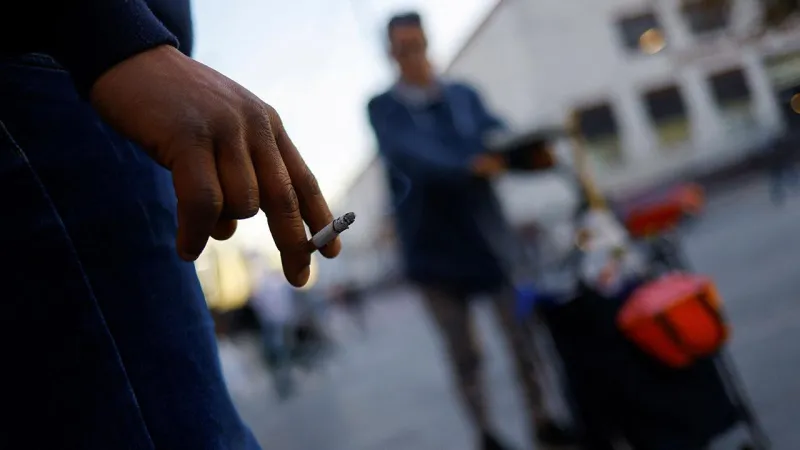 Fransa'da Çocuklara Sigara Yasağı! İşte Yeni Karar