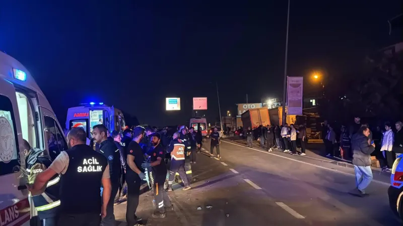 Gebze'de Korkunç Kaza! İşçi Servisi Devrildi: 8 Yaralı!