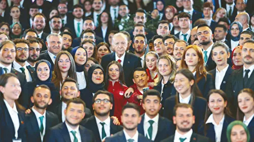 Erdoğan'dan Gençlere Müjde: Terörsüz Türkiye Sizin Olacak!