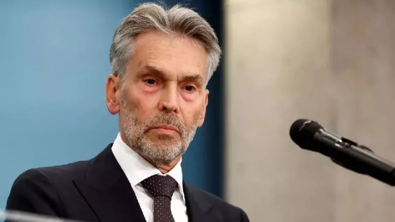 Hollanda Başbakanı Dick Schoof istifa etti