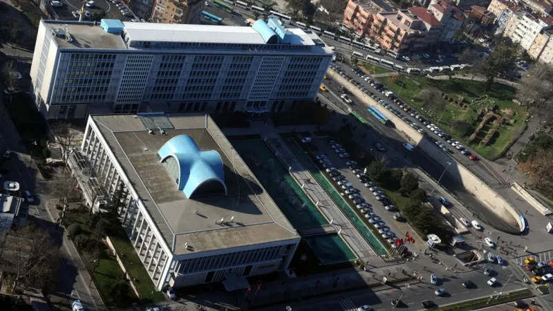 İBB'de Yolsuzluk Şoku! Gülibrahimoğlu'nun Şirketine Kayyum Atandı