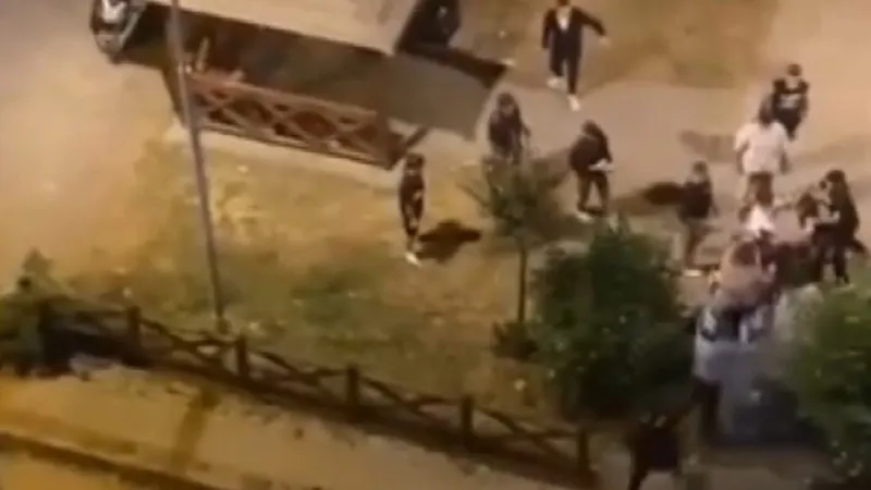 Ataşehir'de Tekme Tokat Kavga! O Anlar Kamerada