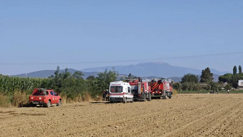 İzmir'de eğitim uçağı düştü