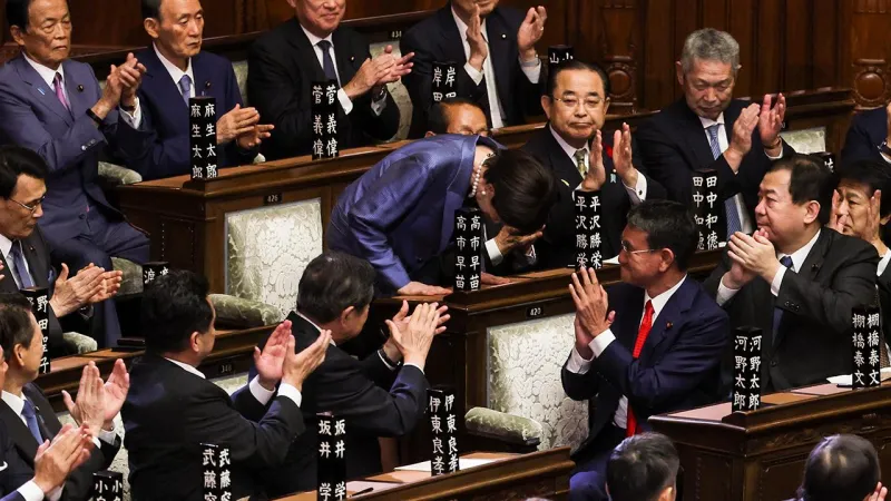 Japonya'da Tarih Yazıldı! İlk Kadın Başbakan Şoku!
