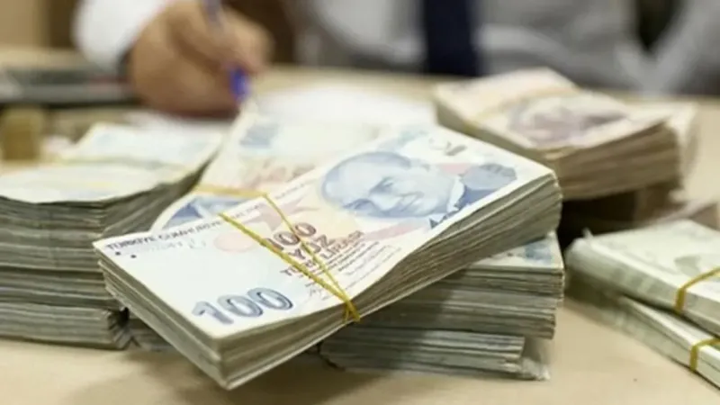 Kamu işçilerine yeni zam teklifi yolda! Toplu sözleşme süreci kızışıyor