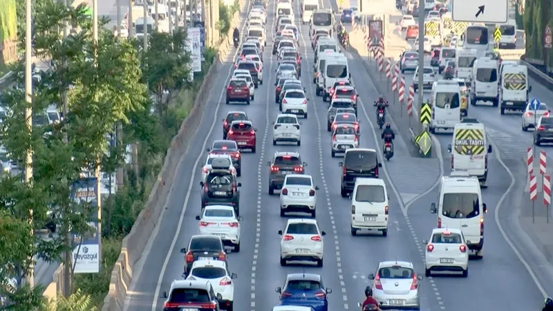 Kurban Bayramı tatili sonrası trafikte yoğunluk yaşanıyor