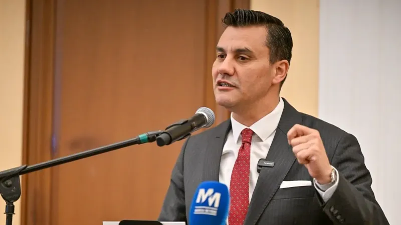 Ferdi Zeyrek'e Ne Oldu? Elektrik Şoku İddiası ve Kızından Şok Sözler!