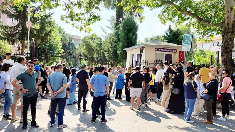 Manisa'da Sınav Gözyaşları! Kimlik Yerine Otobüs Kartı Faciası