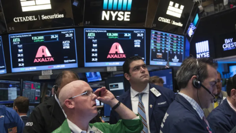 New York Borsası Çakıldı! Yatırımcılar Ne Yapmalı?