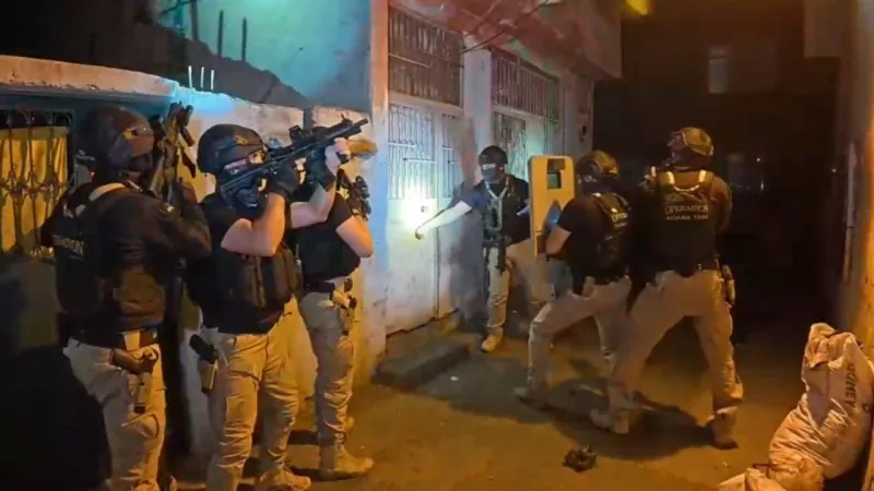Adana'da DEAŞ Operasyonu! 6 Kişi Gözaltında, Şok Detaylar!
