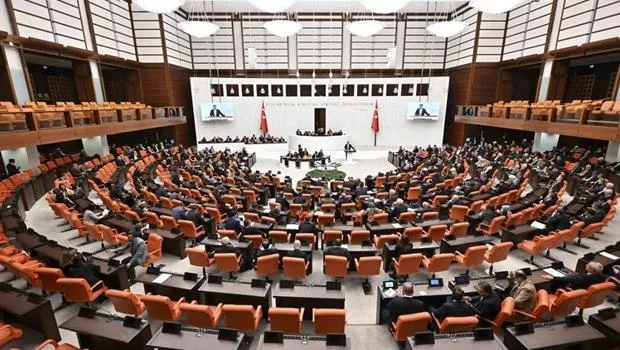 Yeni Yasa Meclisten Geçti! Kamu Yöneticisi Atamalarında Kritik Değişiklik