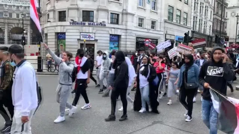 BBC'ye Soykırım Suçlaması! Filistin Destekçileri Londra'yı Salladı