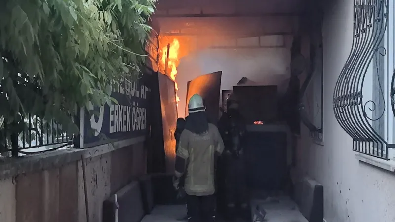 Bursa'da Öğrenci Yurdunda Yangın! Alevler Arasında Panik Anları