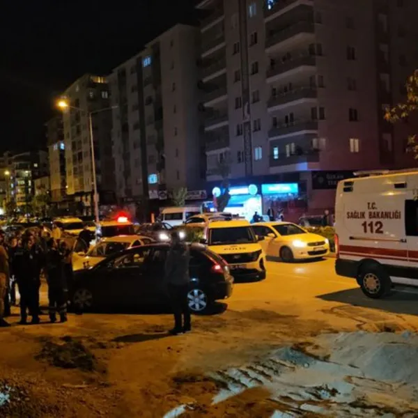 Çorum'da Bıçaklar Konuştu! 2 Yaralı, Şok Detaylar!