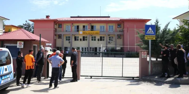 Okulda Cinayet Şoku! Eski Hükümlü Katil Mi Çıktı?