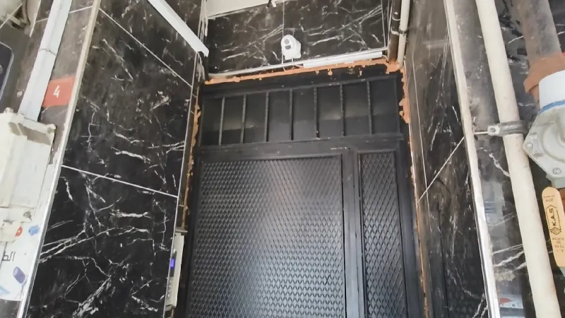 Esenyurt'ta Şok Baskın! Ruhsatsız Klinikler Mühürlendi!