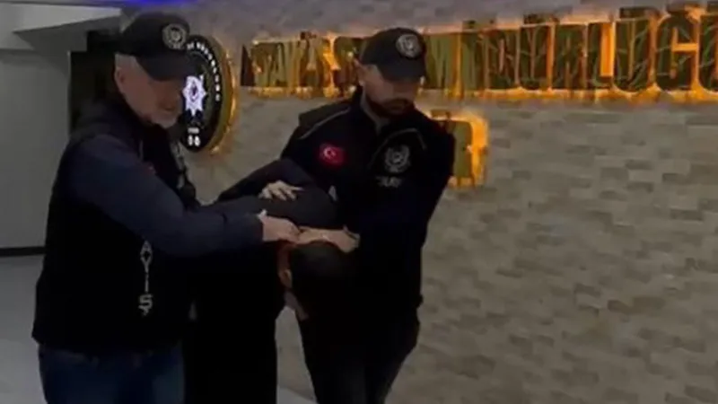 Kanlı İddia: İzmir'de Kız Alıp Verme Kavgası Facia ile Sonuçlandı!