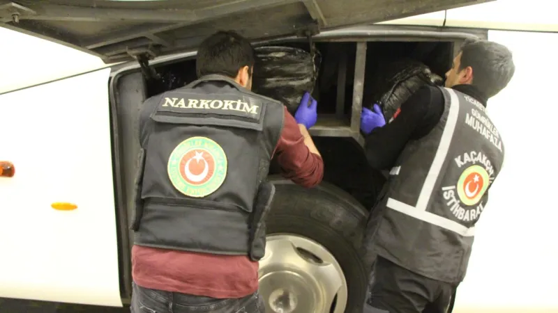 Kapıkule'de Şok Baskın! Otobüste Rekor Uyuşturucu Yakalandı