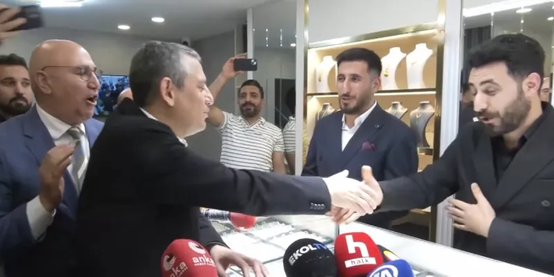 Özgür Özel'den Altın Yorumu: Trabzon'da Ne Yaptı, Neler Olacak?