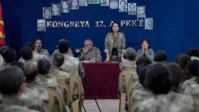 PKK Fesih Kararı: Merdan Yanardağ'dan Şok Analiz! Tehlike Çanları mı Çalıyor?