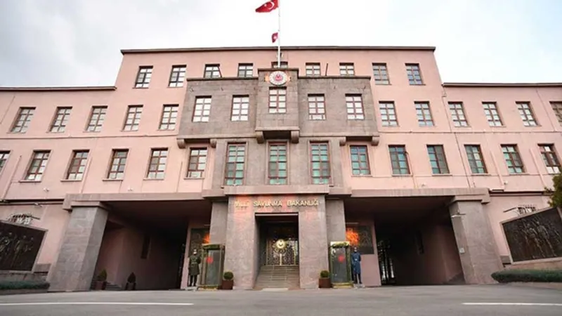PKK Fesih Kararı! MSB'den İlk Açıklama: Neler Olacak?