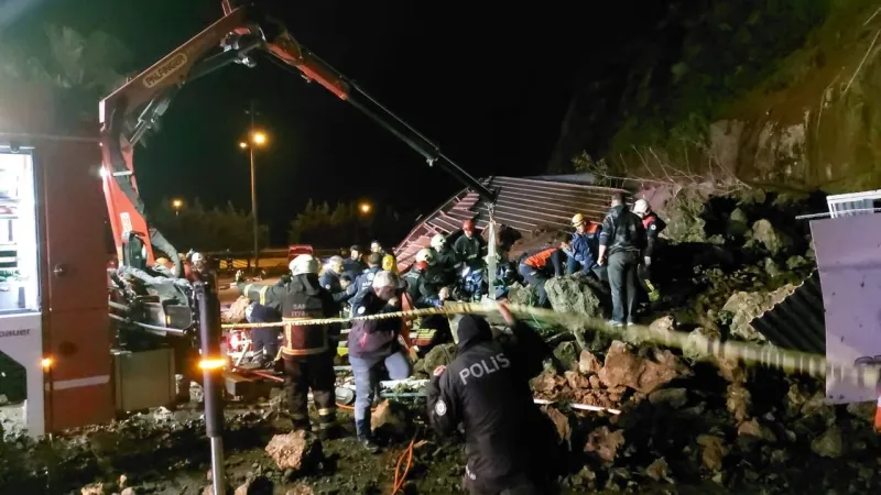 Samsun'da Korkunç Heyelan! Toprak Altında Kalanlar Var mı?