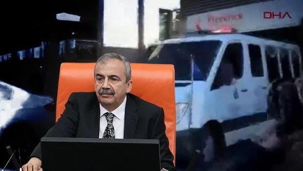 Sırrı Süreyya Önder Hayatını Kaybetti: Sevenleri Yasta!