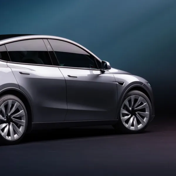 Tesla Türkiye'de Yok Sattı! %10 ÖTV'li Model Y Anında Tükendi