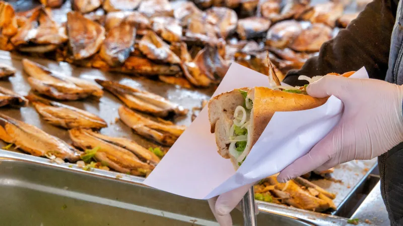 Ortaköy Faciası Sonrası Uyarı: Sokakta Asla Yememeniz Gereken 10 Besin!