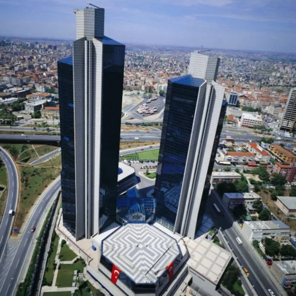 Sabancı Holding'den Şok Karar! Yeni Yapı Neler Getirecek?