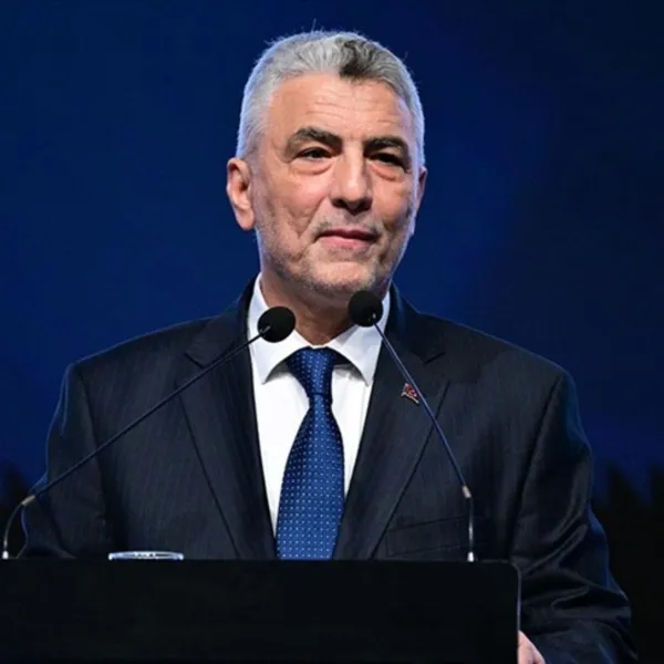 Ticaret Bakanı Bolat: Türkiye yatırımcılara önemli fırsatlar sunuyor 