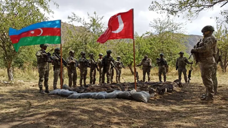 Türkiye ve Azerbaycan'dan Ortak Tatbikat! Hedef Nahçıvan mı?