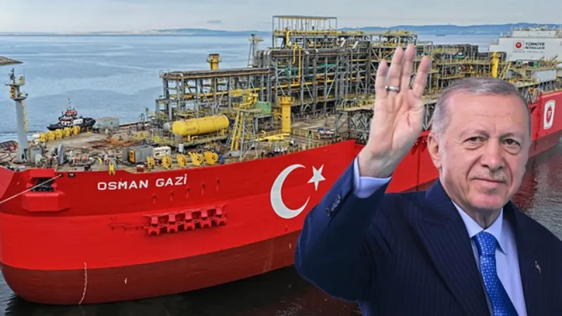 Türkiye'nin ilk yüzer platformu Osman Gazi İstanbul Boğazı'ndan geçiyor! Başkan Erdoğan Dolmabahçe'den uğurladı