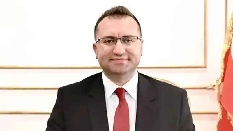 Tutuklanan Hakan Bahçetepe: Bu karanlık günlerden çıkaracağımıza söz veriyoruz