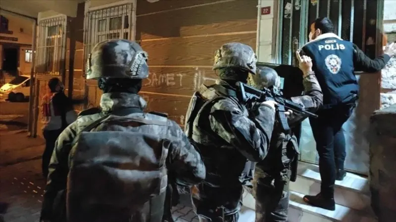 'Yolyemezler Çetesi'ne şafak baskını! 51 şüpheli gözaltına alındı