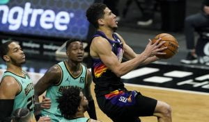NBA’de Gecenin Sonuçları: Suns, Hornets’ı uzatmada yendi! Booker’dan 35 sayı…