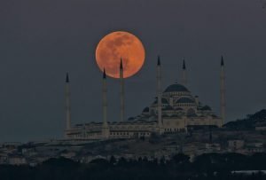 ‘Süper Solucan Ay’ İstanbul semalarında