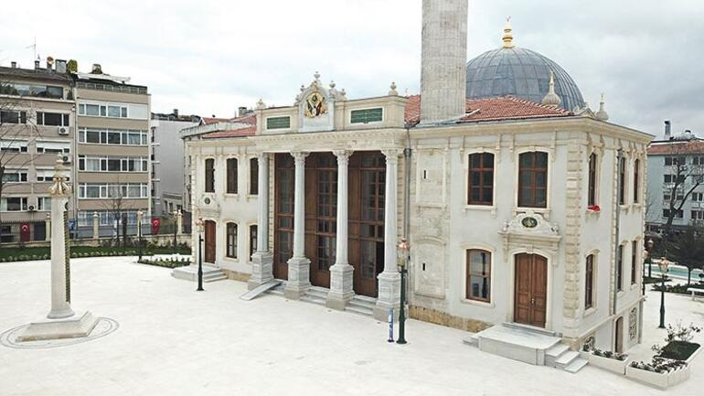 Teşvikiye Camii yeniden ibadete açıldı